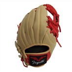 Перчатка для бейсбольной тренировки на поле